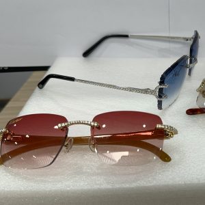 CUSTOM GLASSES